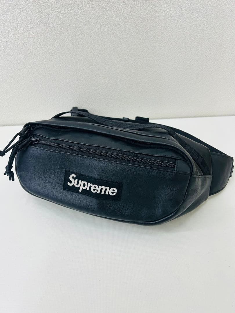 Supreme レザーボディバッグ・ウエストポーチ ブラック