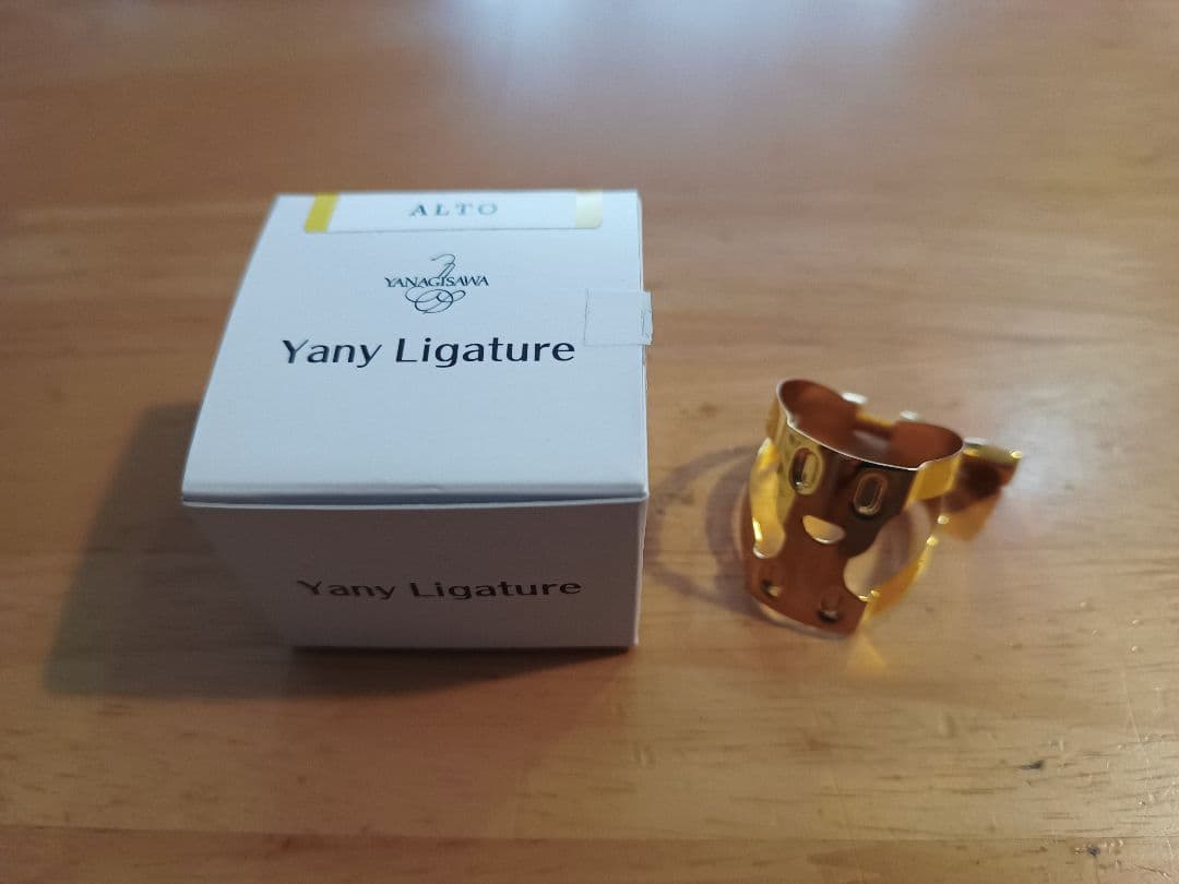 ヤナギサワ　ヤニーリガチャー　アルトサックス ヤナギサワ アルトサックス(B♭クラリネット兼用)リガチャーYany SIXS