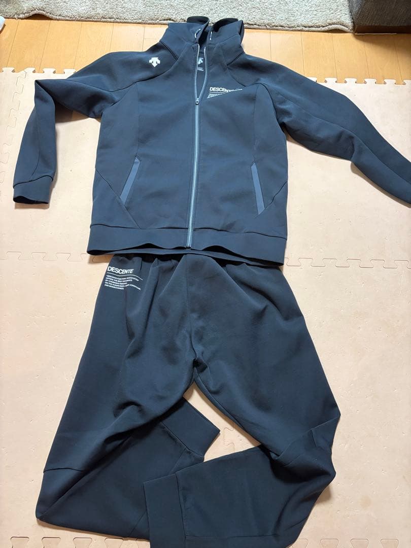 大谷翔平着　DESCENTE ジャージ上下セット O ブラック