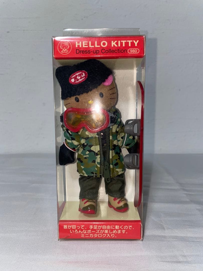 ハローキティ ドレスアップコレクション　日焼け　ガングロ　980 スノーボード
