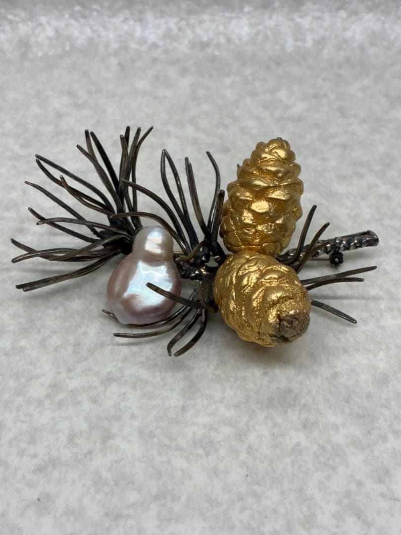 D0104A）希少 925 銀 本真珠 パール 松ぼっくり 松 ブローチ