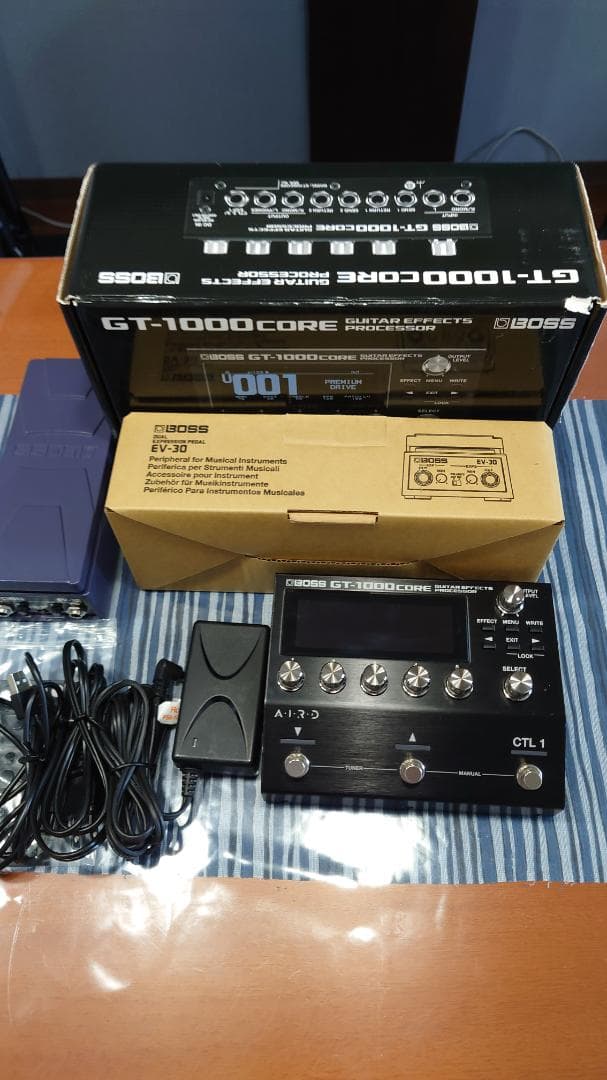 BOSS GT-1000CORE ギターエフェクター&EV30 Amazon.com: Boss GT-1000CORE Guitar Effects Processor Bundle with