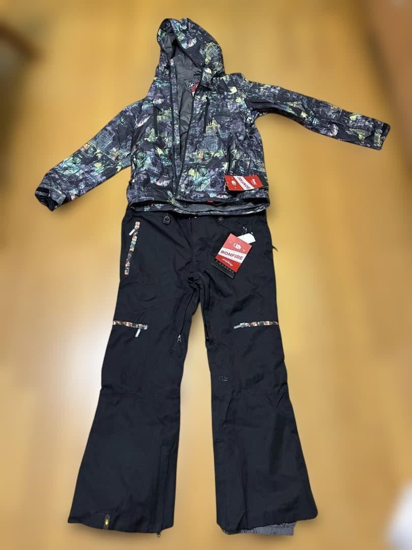 【新品・タグ付き】 BONFIRE スノーボード　ウェア　上下セット BONFIRE（ボンファイア） BonFire（BonFire）（メンズ）スノーウェア