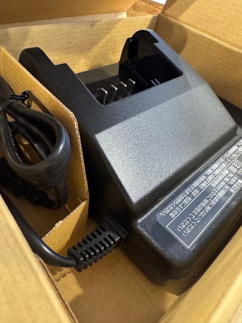 新品/箱有 Panasonic 充電器 NKJ075Z