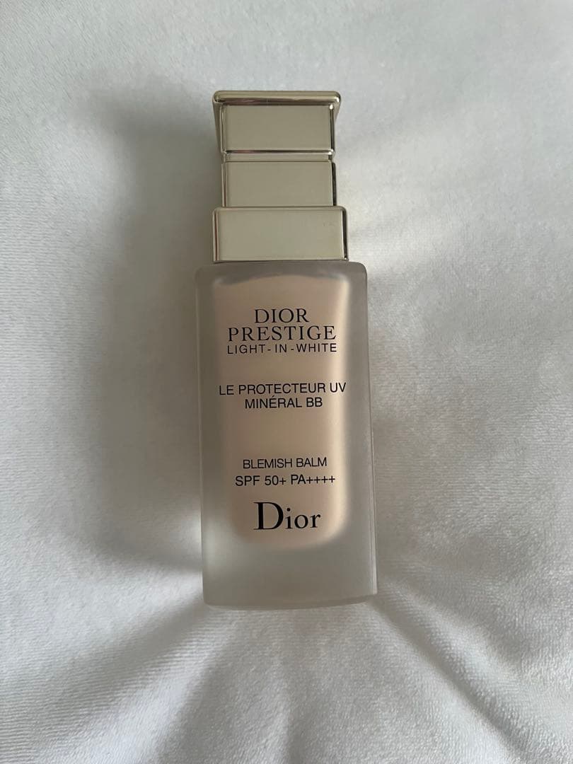 ディオール　プレステージ ホワイト ル プロテクター UV ミネラルBB 00