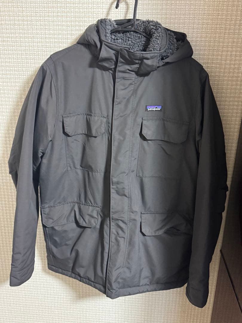 パタゴニア　イスマスパーカー　2023年モデル　Mサイズ