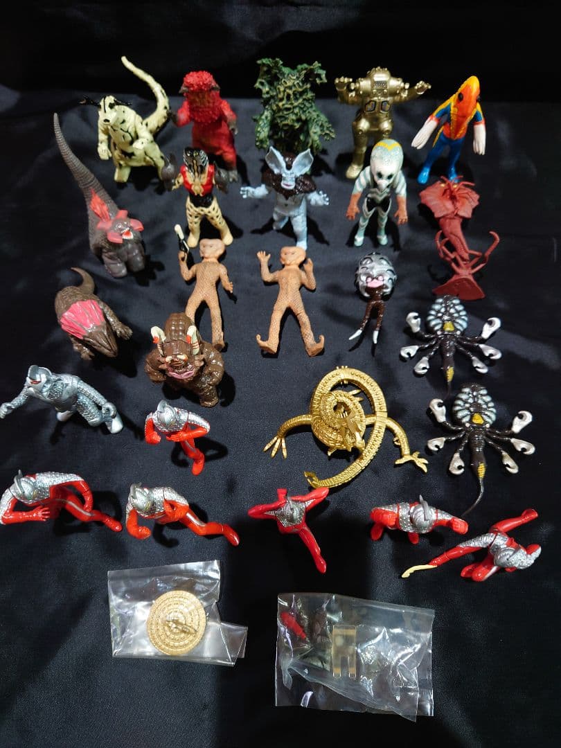 HGウルトラマンシリーズ ウルトラセブン他怪獣25体セット ガシャポン