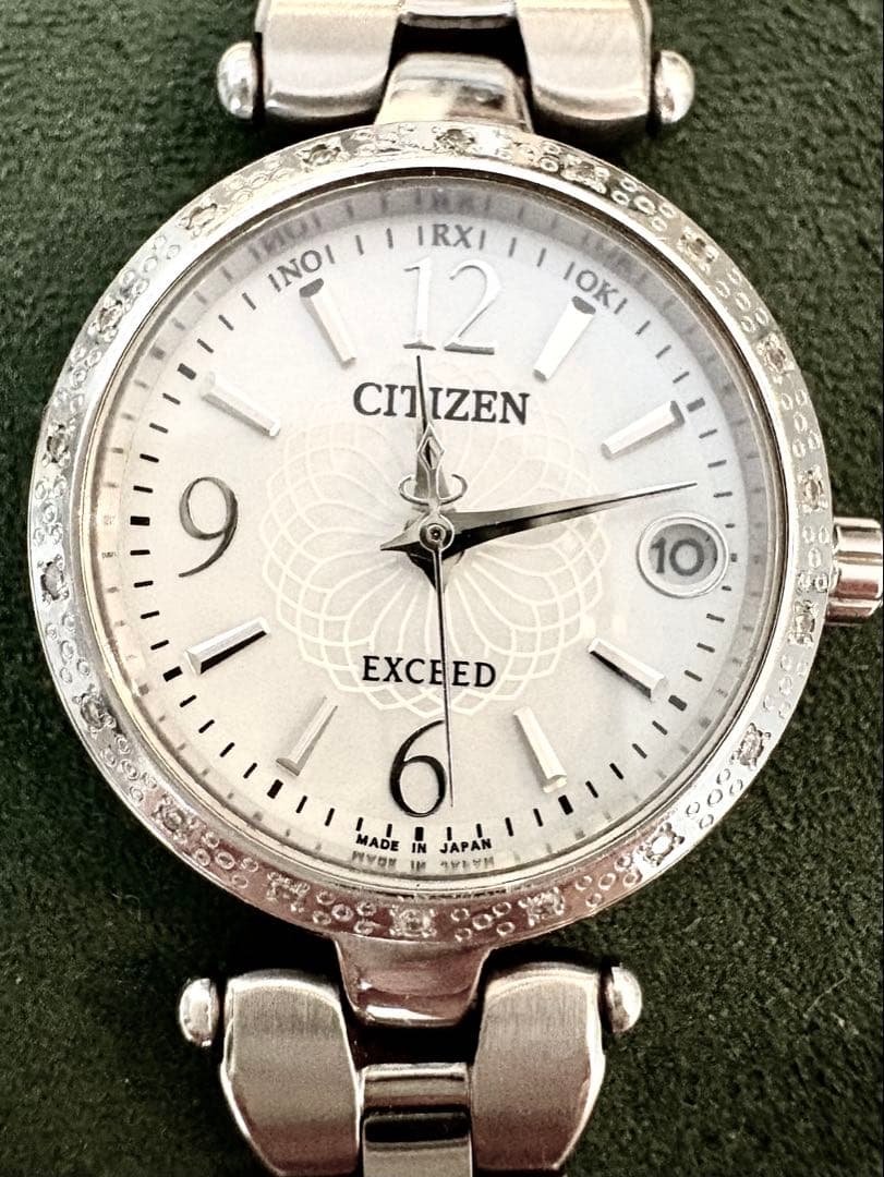 CITIZEN EXCEED 　レディース　ES8000-59W