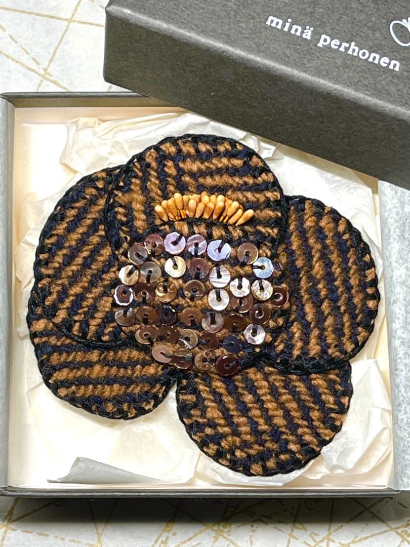 【週末値下】ミナ ペルホネン “esperer” ブローチ