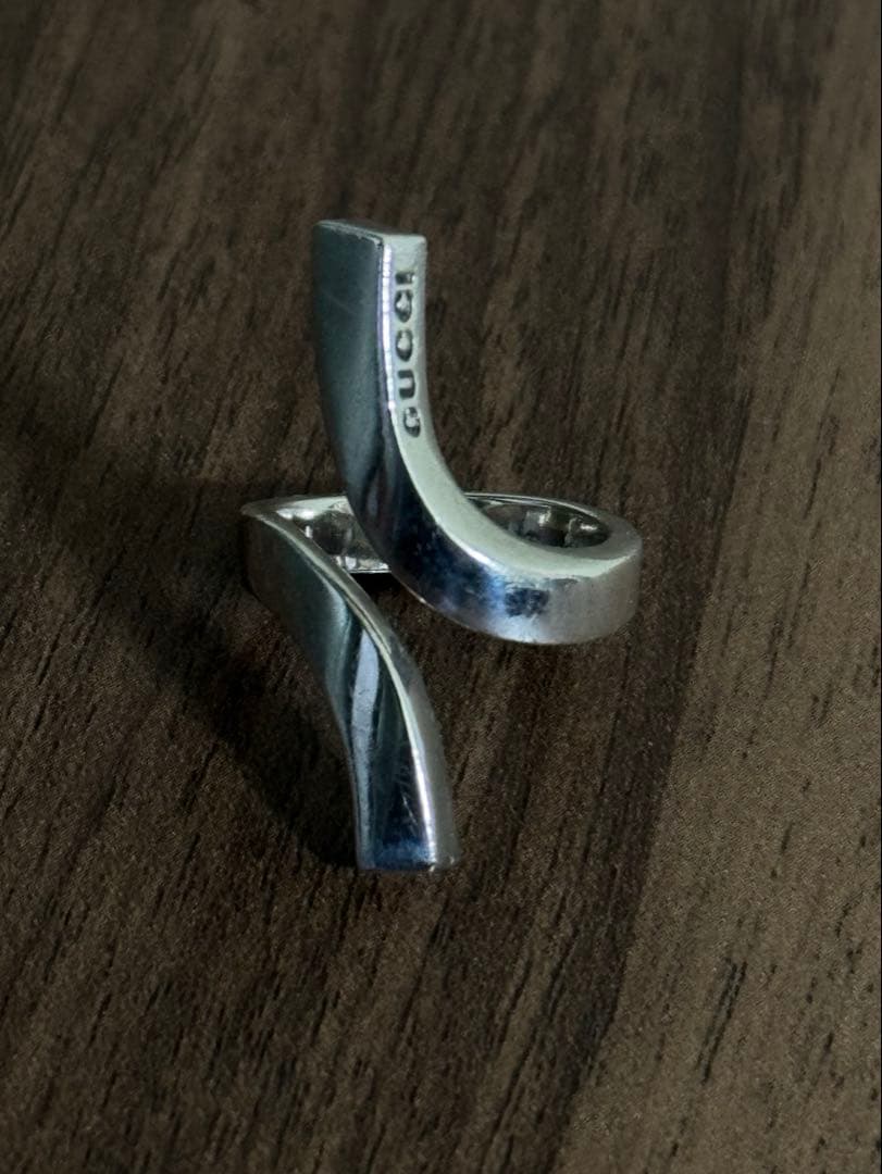 GUCCI グッチ　スパイラルリング