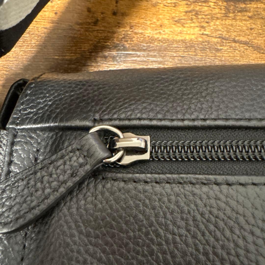 《早いもの勝ち！》ear PAPILLONNER 柄ワイドテープショルダーバッグ