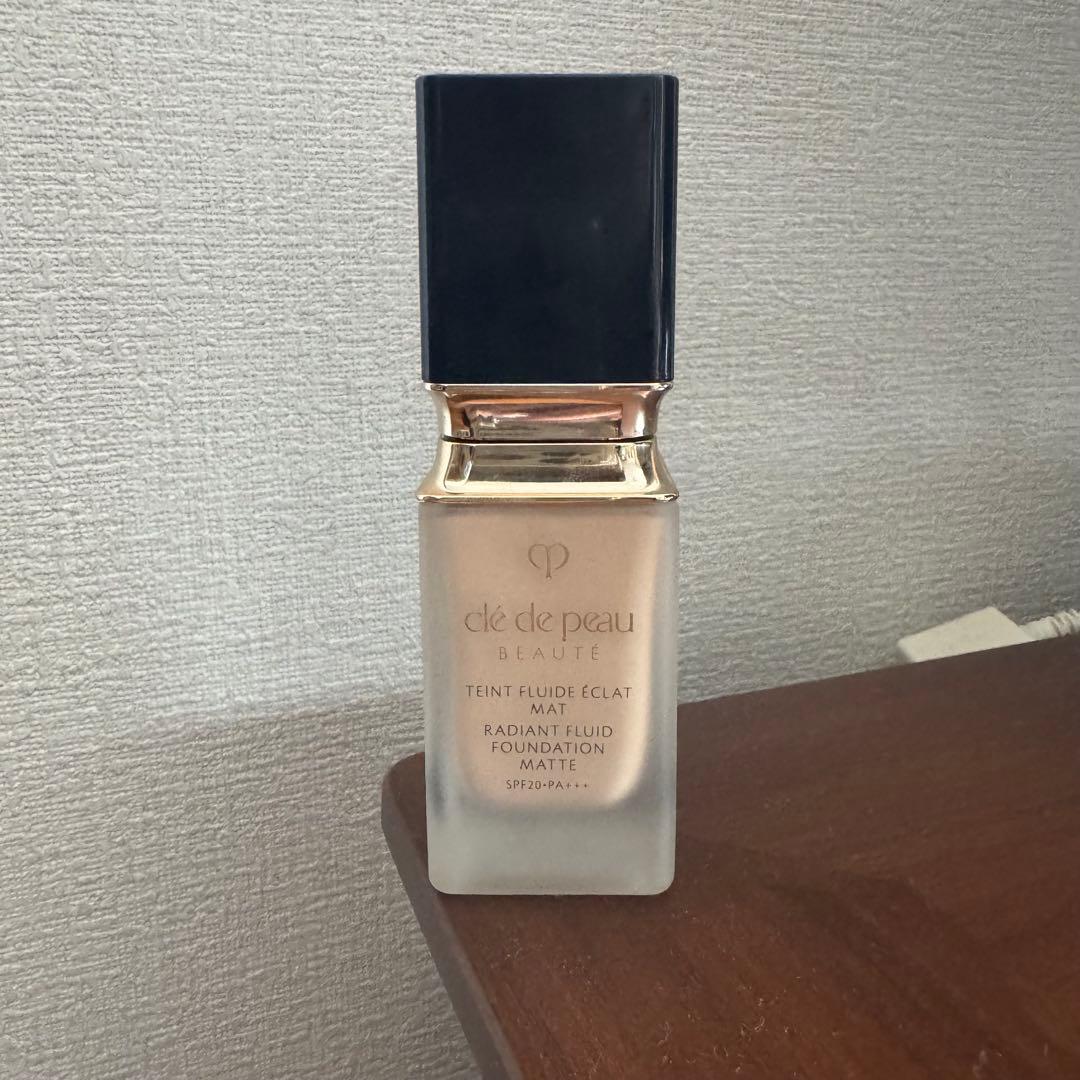 クレ・ド・ポー ボーテ タントゥリフレクタント リキッドファンデーション