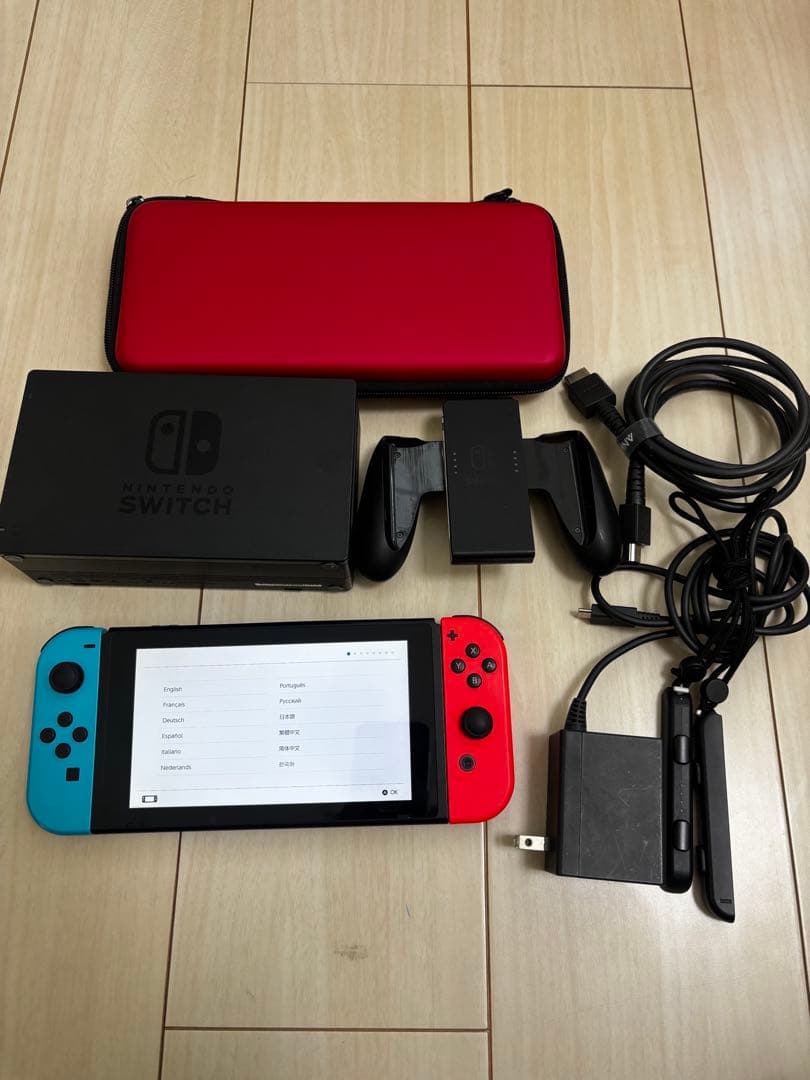 Nintendo Switch 赤/青 本体 + 付属品　箱無し