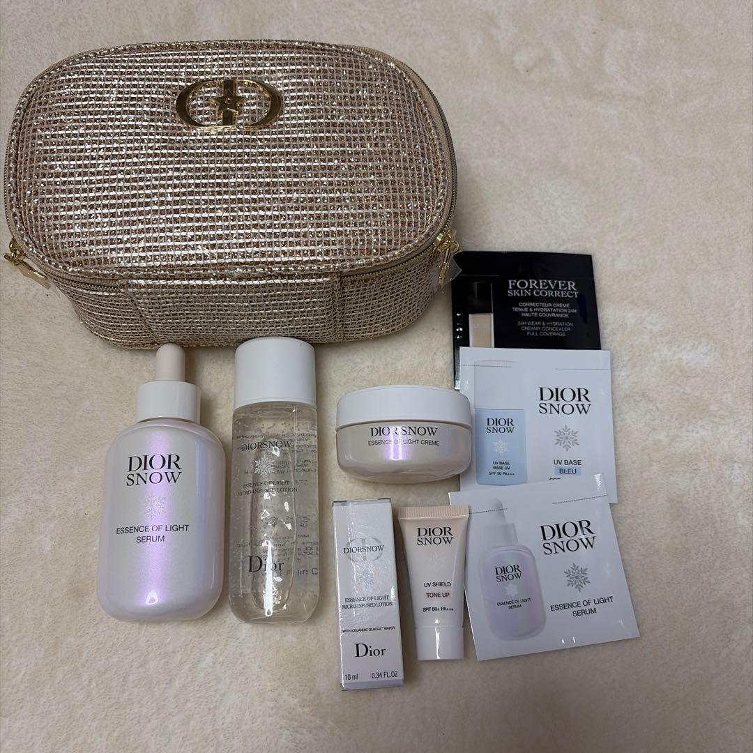 2025 ディオール スノー エッセンス ホリデー　おまけ付き
