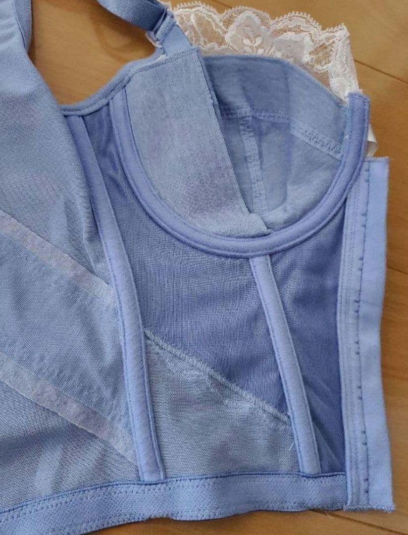 グラントイーワンズ LALA ニッパービスチェ ブルージーン E75