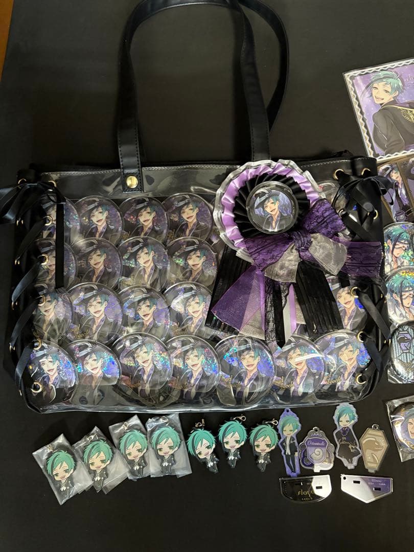 フロイド リーチ 痛バ ツイステ namco 缶バッジ 寮服 - メルカリ