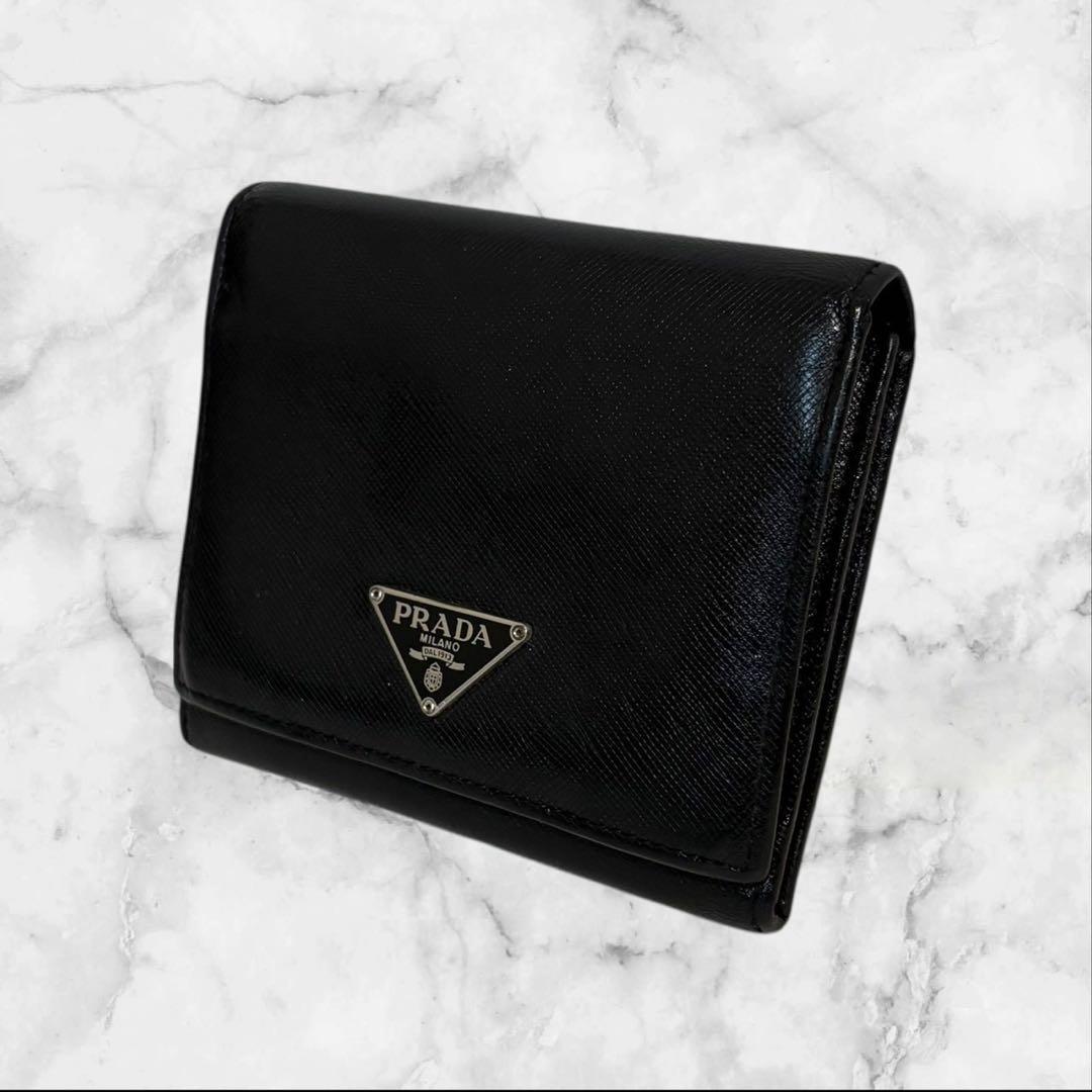極美品✨ PRADA プラダ 三つ折り財布 サフィアーノ ブラック 三角ロゴ