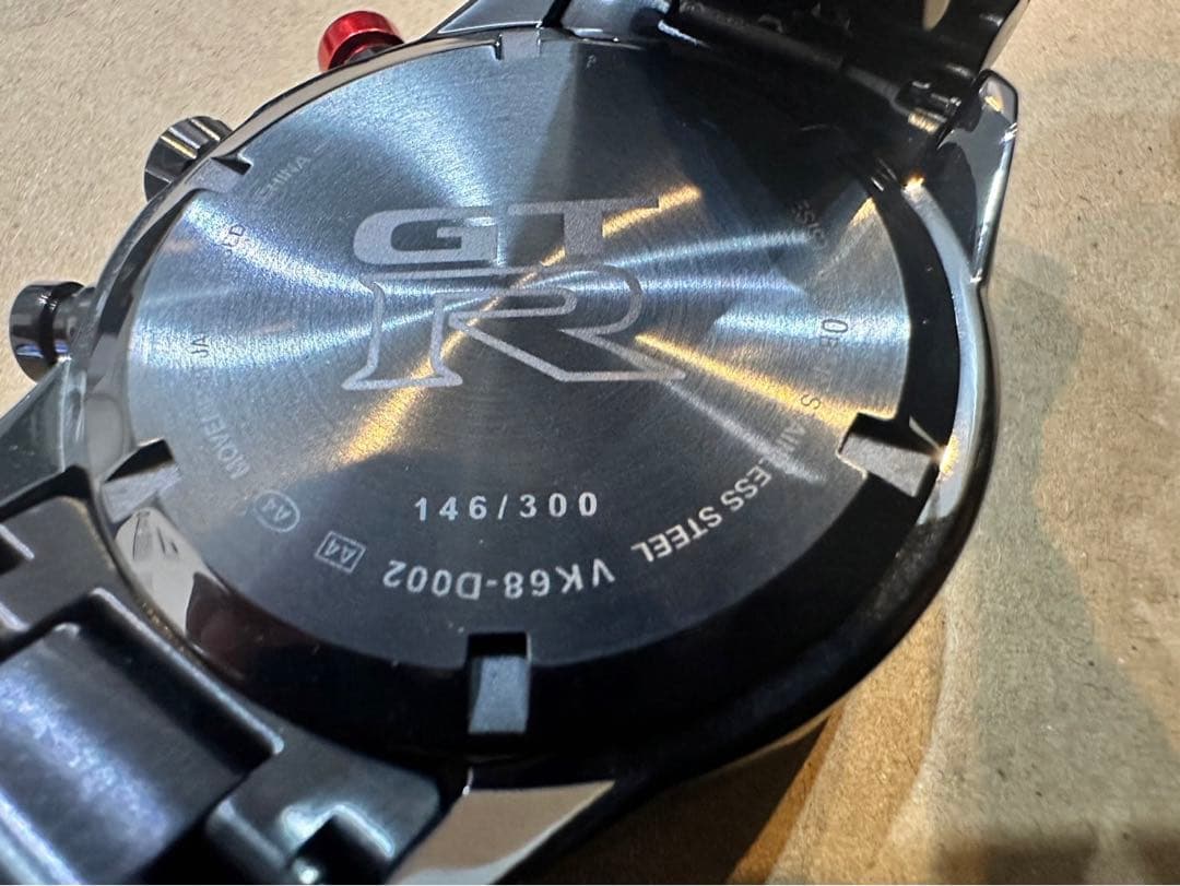 300個限定 シリアルNo.付き GT-R R35 限定クロノグラフウォッチ - メルカリ