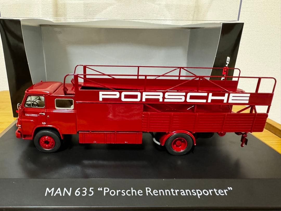 【Schuco】限定2000台 MAN Porscheレーシングトランスポーター