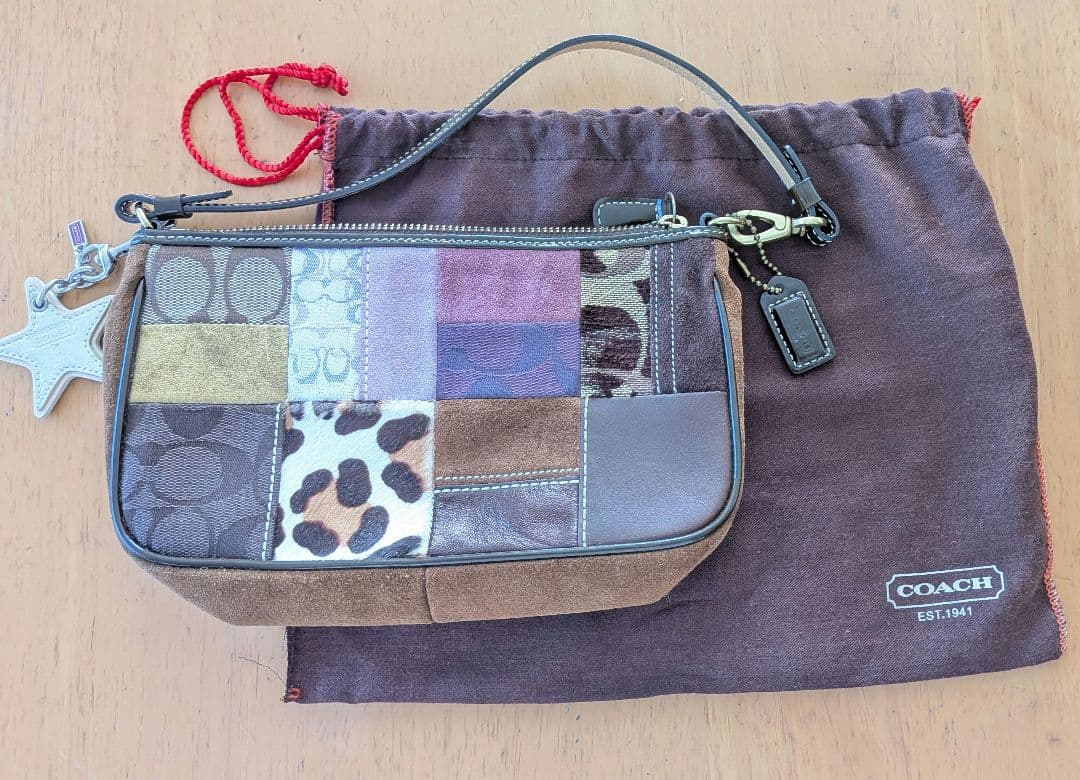 り*な様 COACH マルチカラーパッチワークポーチ 希少カラー】 COACH コーチ パッチワーク ホーボー ワンショルダー