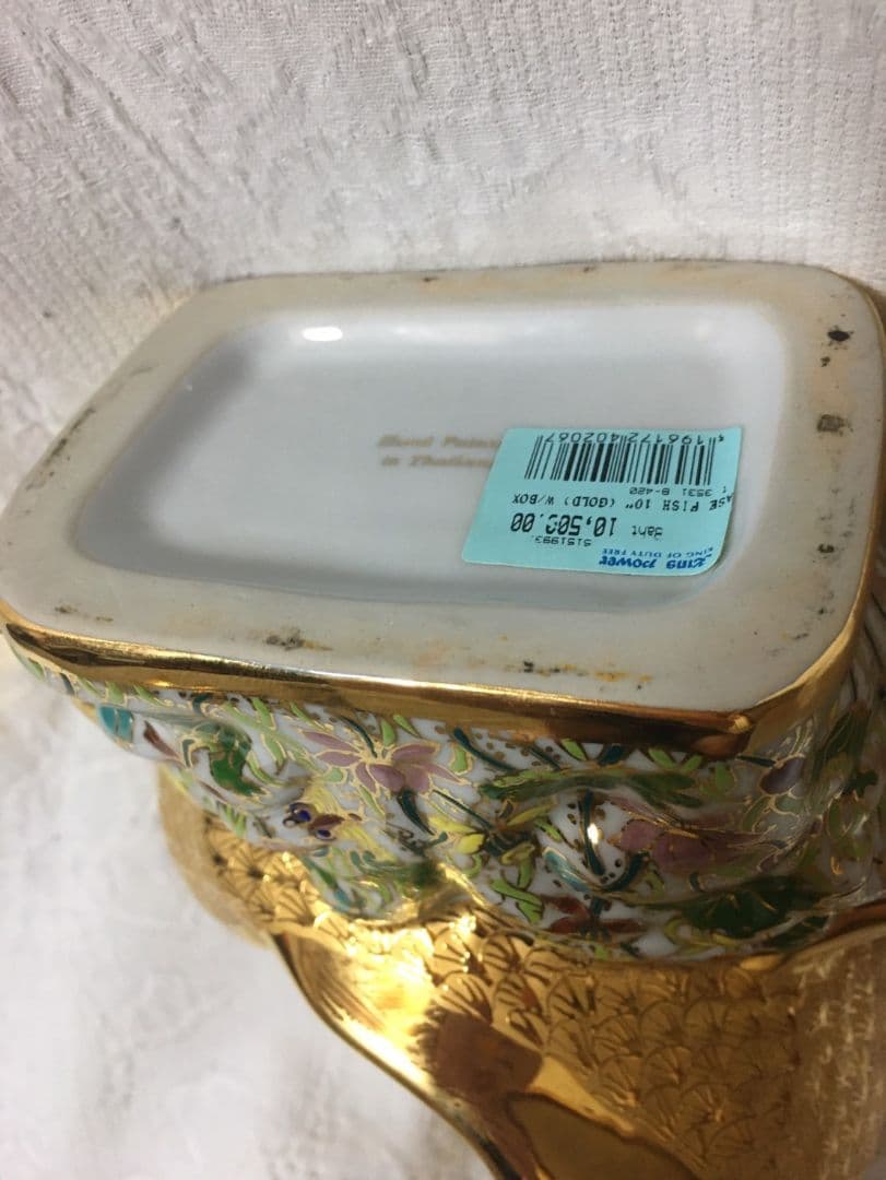 リキ(要プロフ確認)様専用 ベンジャロン焼き タイ製 鯉の置物 花瓶 蓋