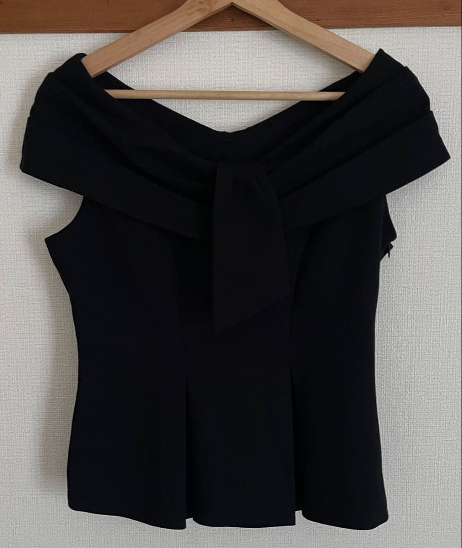 Herlipto Lily Shawl Peplum Top M ブラック - メルカリ