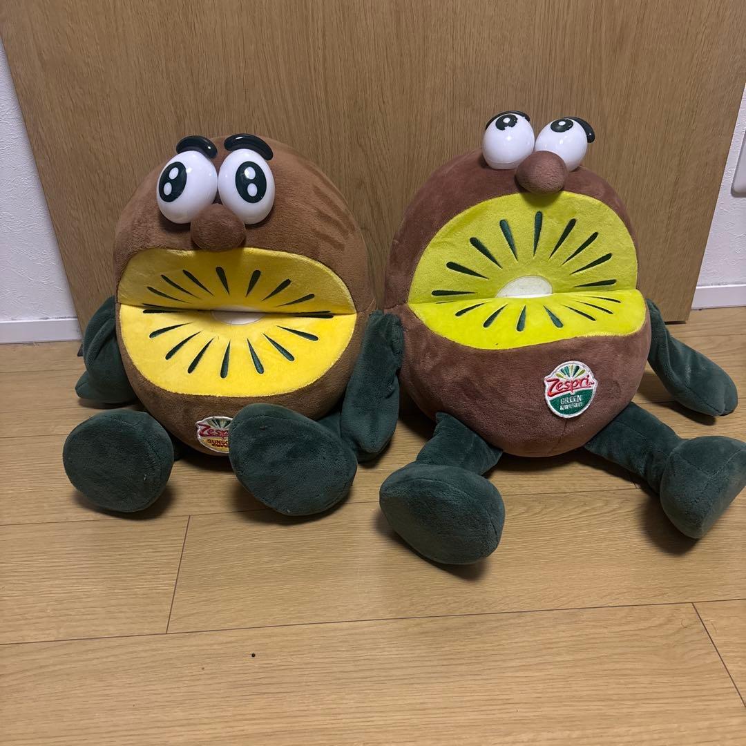 ひろぴー 【非売品】特大サイズゼスプリキウイ ぬいぐるみ 約30cm