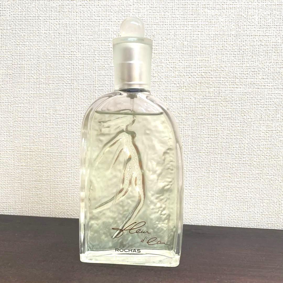 ROCHAS(ロシャス)　フルール ド オウ オードトワレ　100ml 箱無し