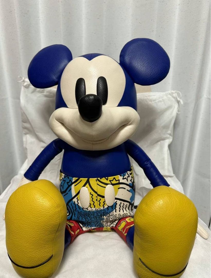 COACH ミッキー×キースヘリング ラージ レザー ぬいぐるみ ディズニー コーチとミッキー × キース・へリングのプレイフルなコレクションが