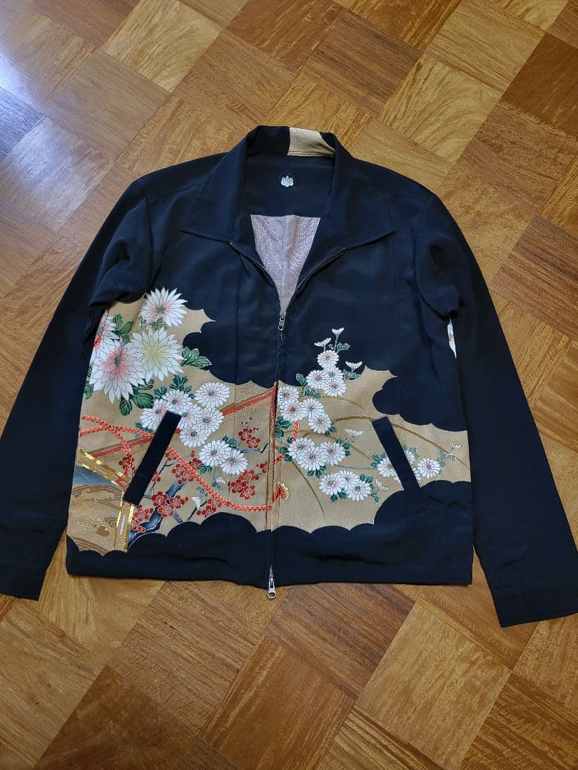 め0942着物リメイク正絹江戸褄吉祥古布黒留袖ジップアップスカジャンハンドメイド め0236着物リメイク正絹古布黒留袖江戸褄スカジャンjacketハンドメイド