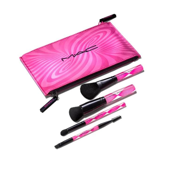 M・A・C メイクブラシ          新品未使用です！！