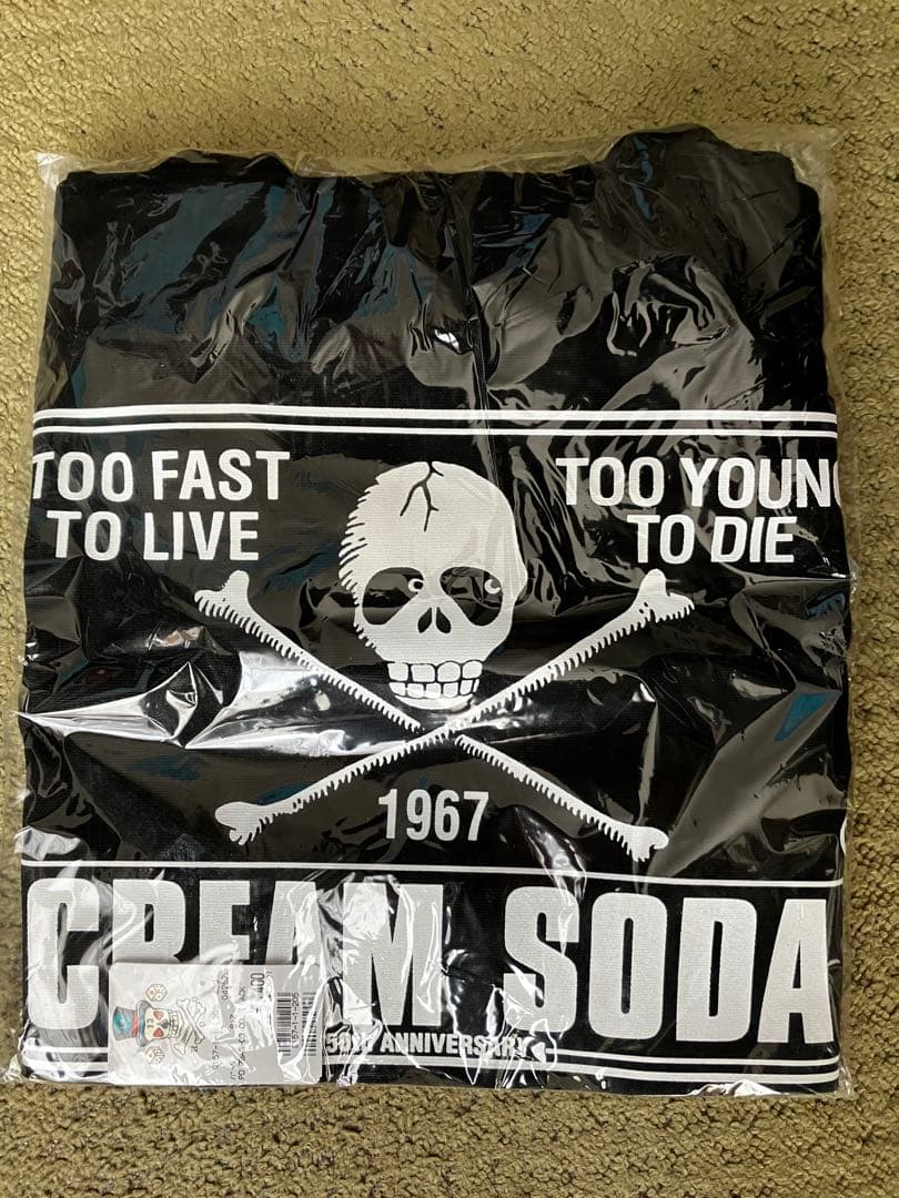 完売品　新品未使用品　クリームソーダ 白角ドクロ　特大トートバッグ　黒