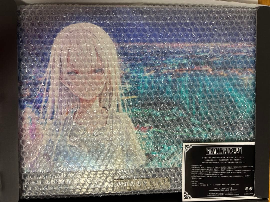 「白昼夢の青写真 in her Shoes」メタライズアートCASE-0 展示会イベント＆コラボカフェ『白昼夢の青写真 in her Shoes』