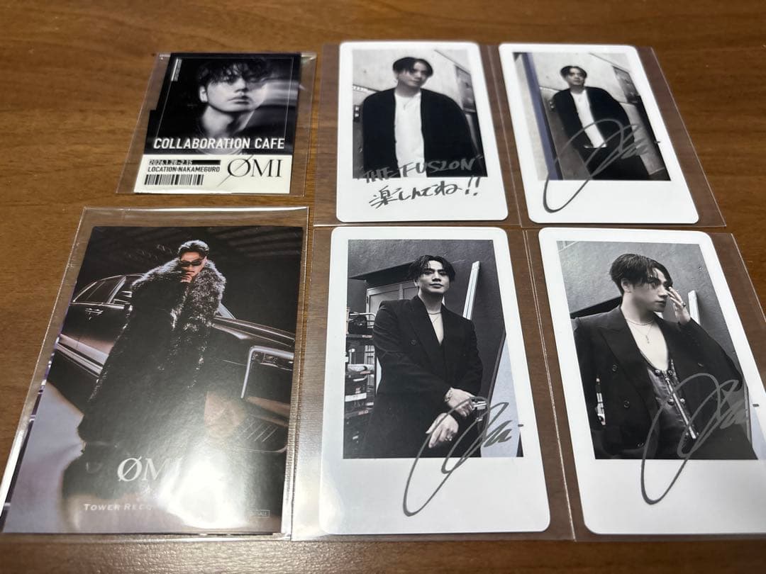ØMI タワレココラボカフェ フォト風カード等 - メルカリ