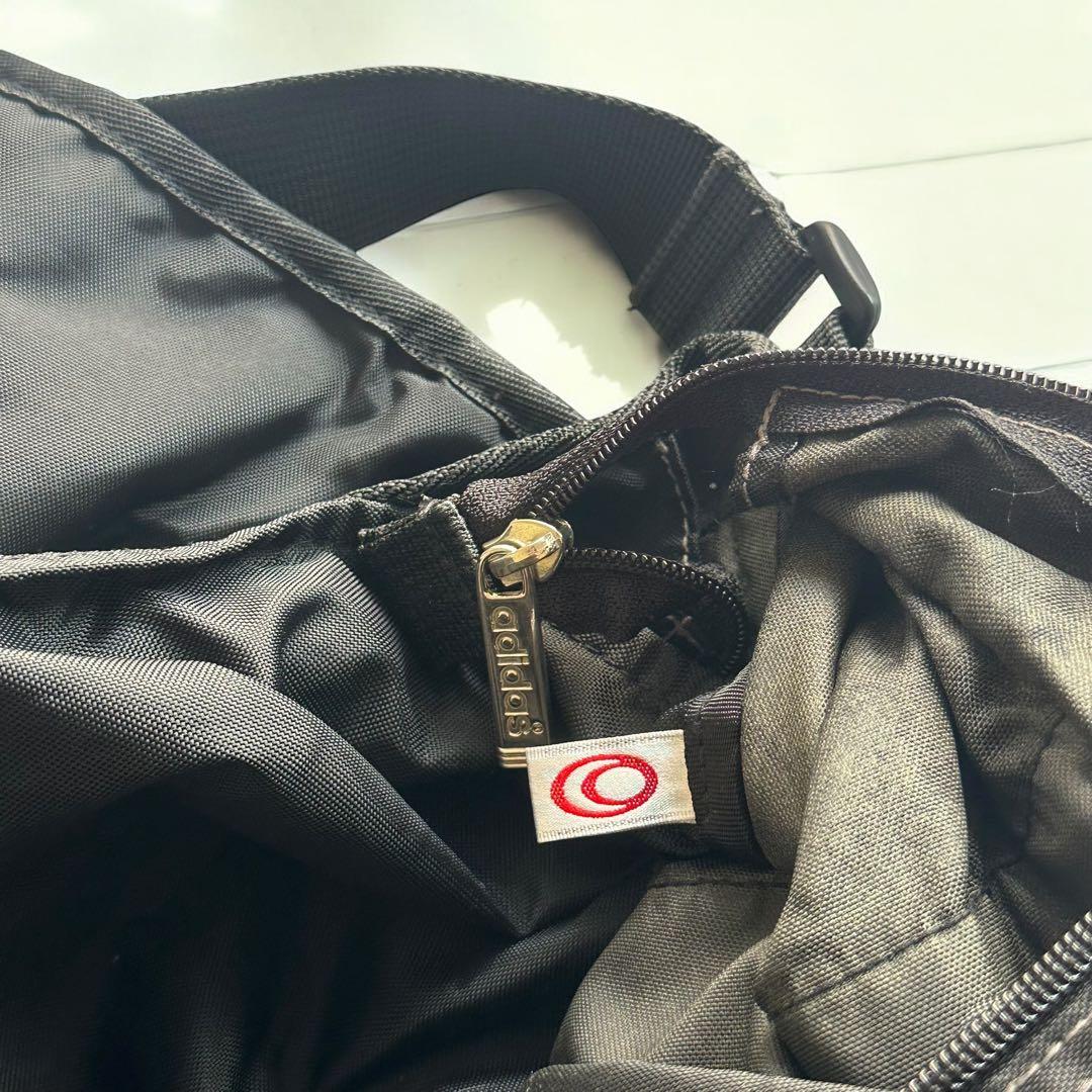 Vintage 80s adidas sling bag messenger - メルカリ