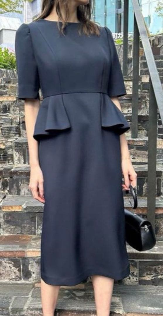 最終値下新品タグ付CELFORD セルフォードドレスラボペプラムタイトワンピース