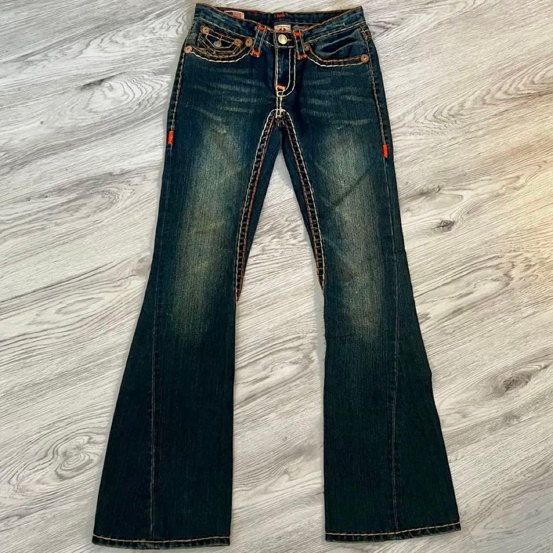 M様　TRUE RELIGIONブーツカット デニムパンツ