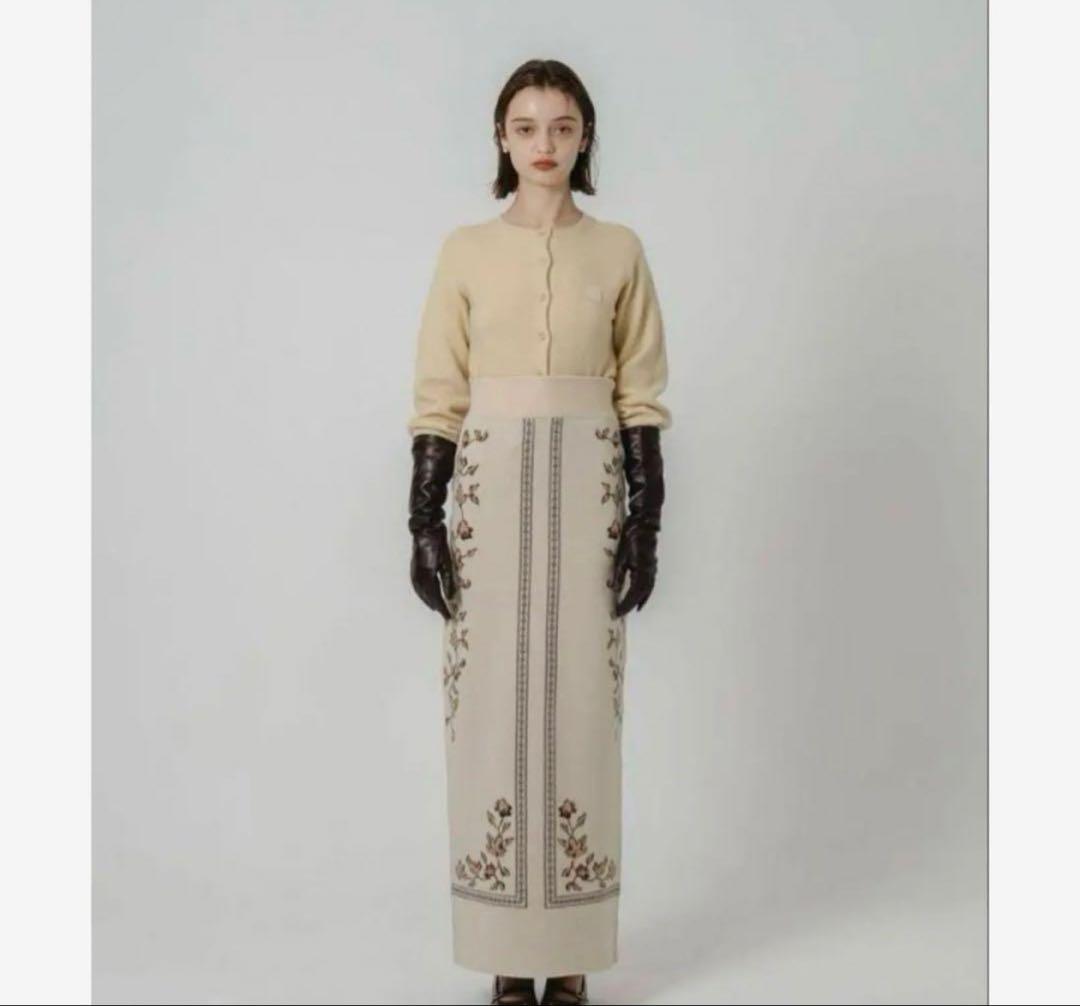 eaphi scarf motif knit skirt beige short - メルカリ