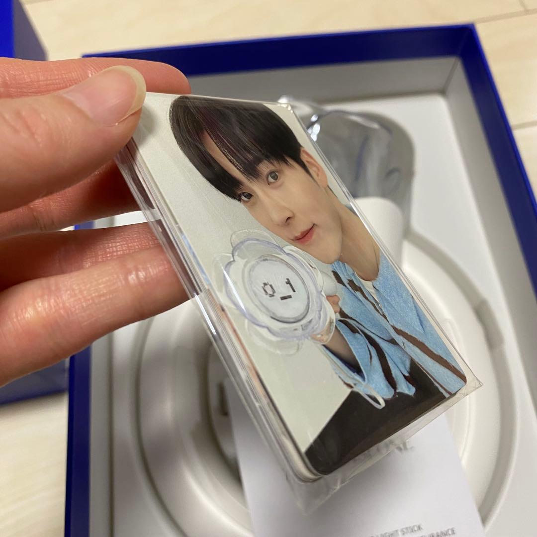 新品未使用 ZB1 ゼベワン ペンライト トレカセット付 ゼベワン ペンラ