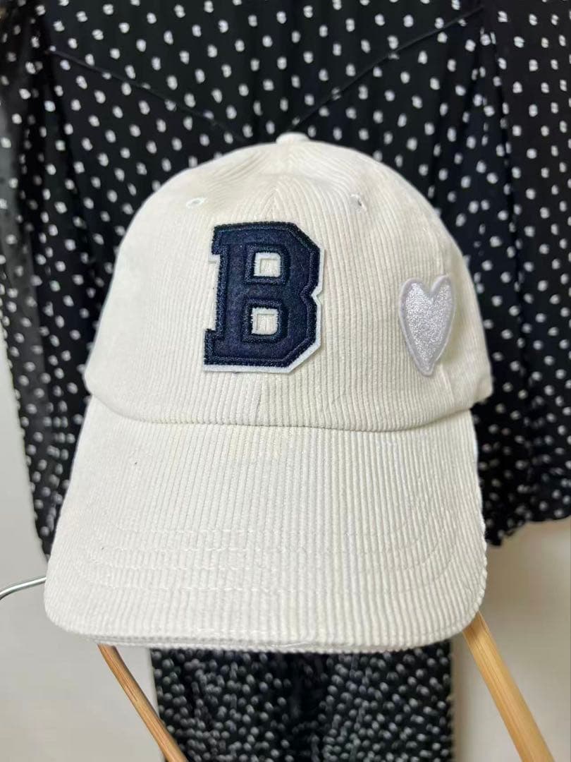 bibiy. ビビィ B. CLUB CAP 白