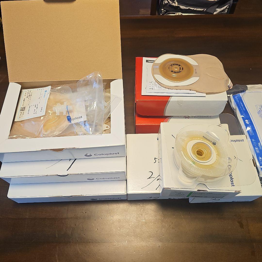 尿路ストーマ用装具　他ホリスター　コロプラスト