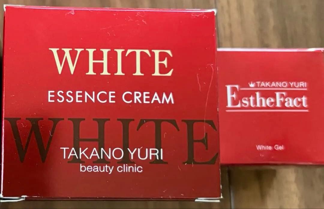 たかの友梨ホワイトエッセンスクリーム&サービスエステファクトホワイトジェル各一個