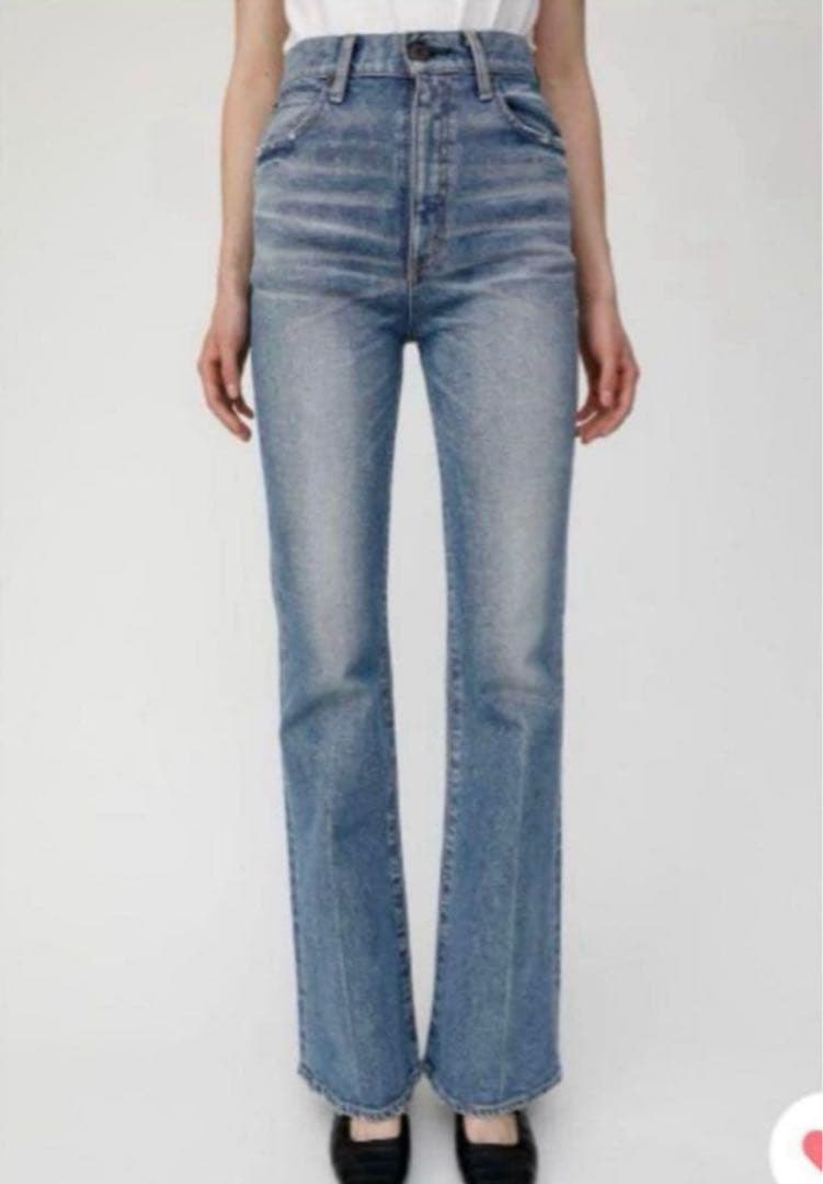 moussy ブーツカットデニム・ライトブルー