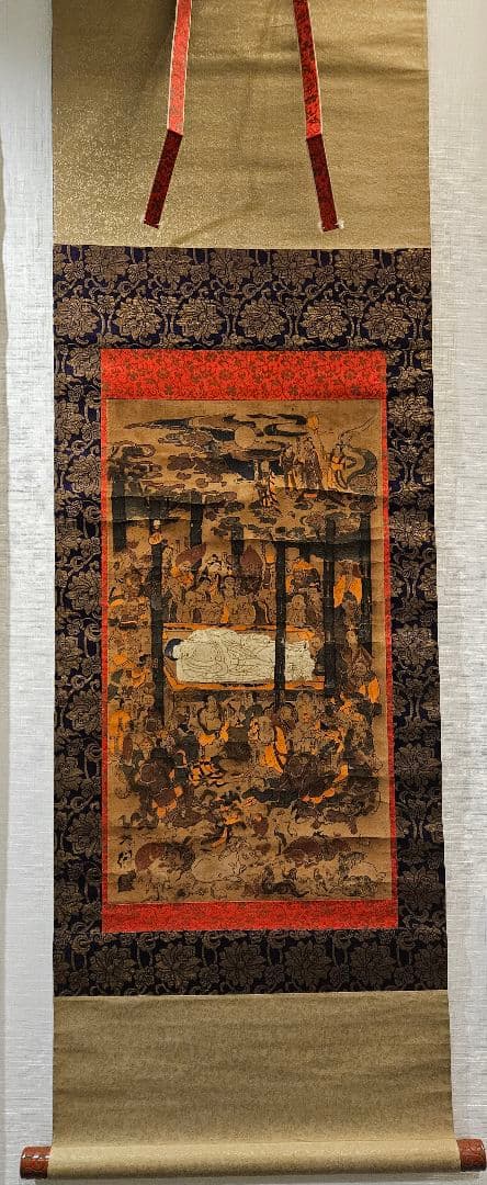 釈迦仏画 涅槃図 肉筆 彩色 堆朱軸先 掛軸 付箱 - メルカリ