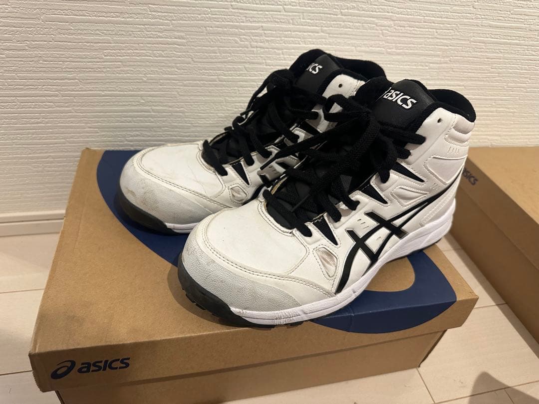 ASICS ハイカットシューズ ホワイト/ブラック