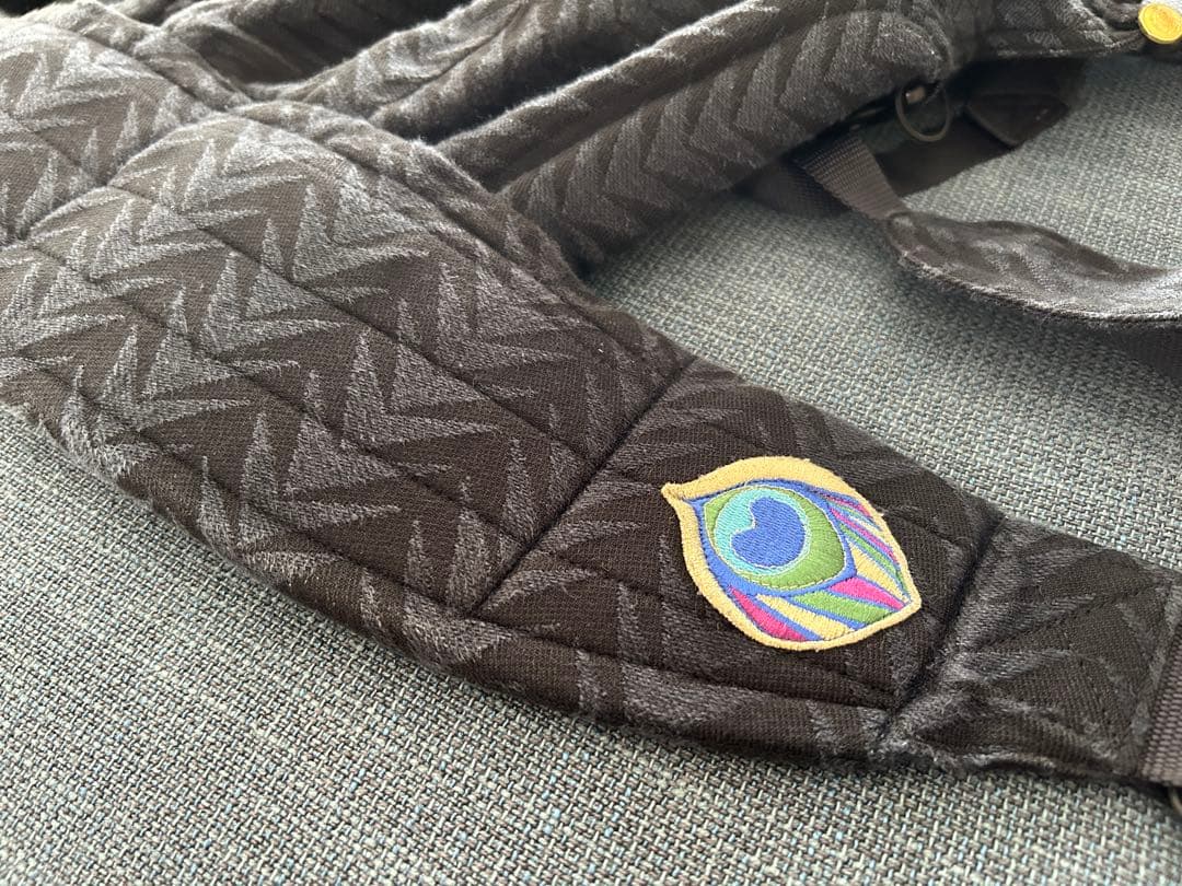 Artipoppe アーティポッペ 抱っこ紐 ブラック - メルカリ