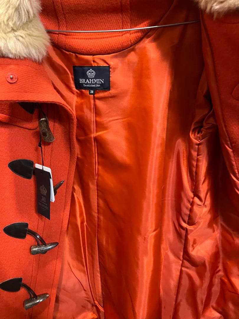 値下げ_新品_BRAHMIN 30周年記念 ダッフルコート オレンジ - メルカリ