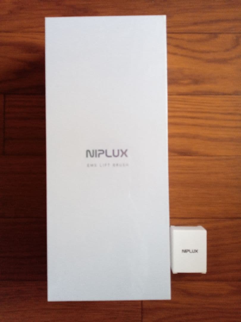【新品未開封】NIPLUX EMS 美顔器　リフトアップ　電気ブラシ