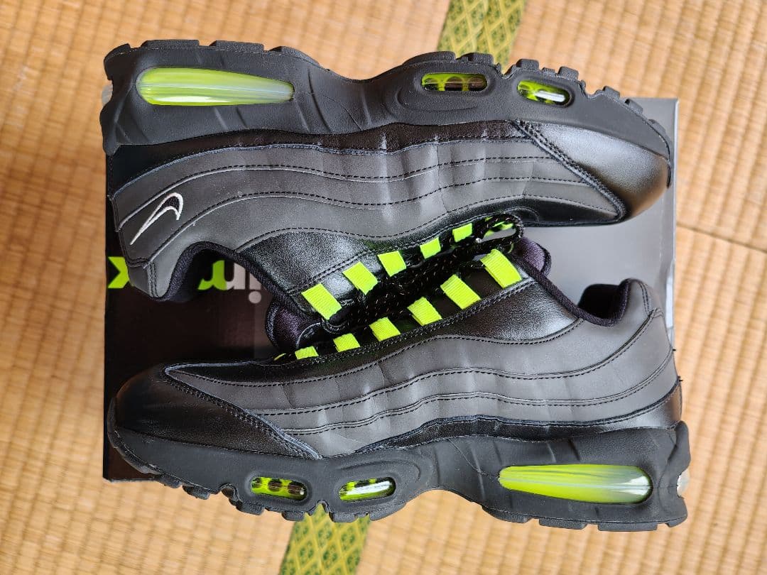 靴 Nike Air Max95 OG Big Bubble \"HRJK\" 28cm
