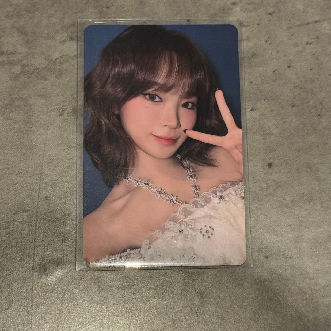 ルセラフィム DIFFERENT チェウォン 名古屋 会場限定 ラキドロ トレカ 名古屋会場】【Weverse】 チェウォン LE SSERAFIM 限定トレカ - メルカリ